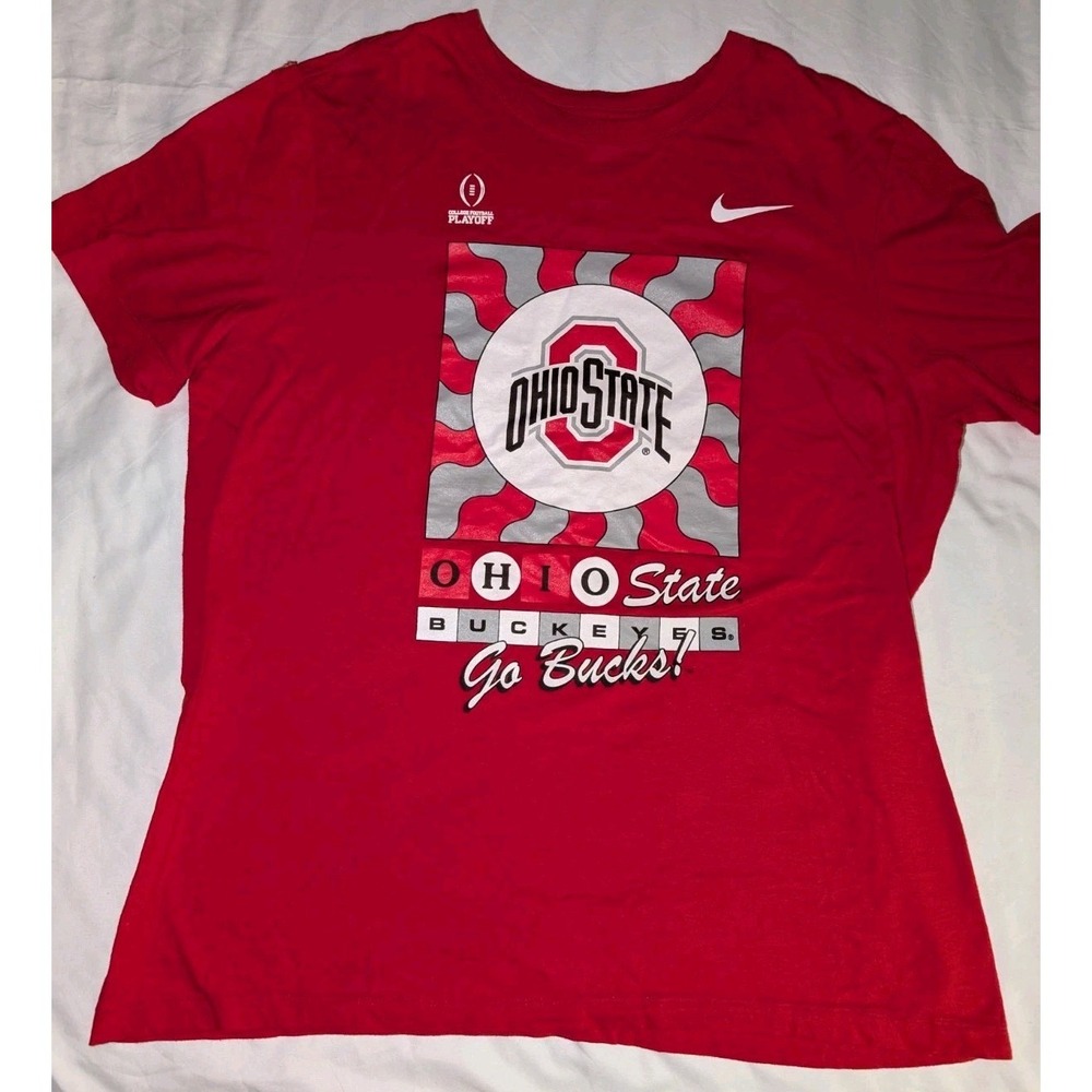 Nike Women's Medium Ohio State Buckeyes  Graphic Print Red‎ Short Sleeve T-Shirt
